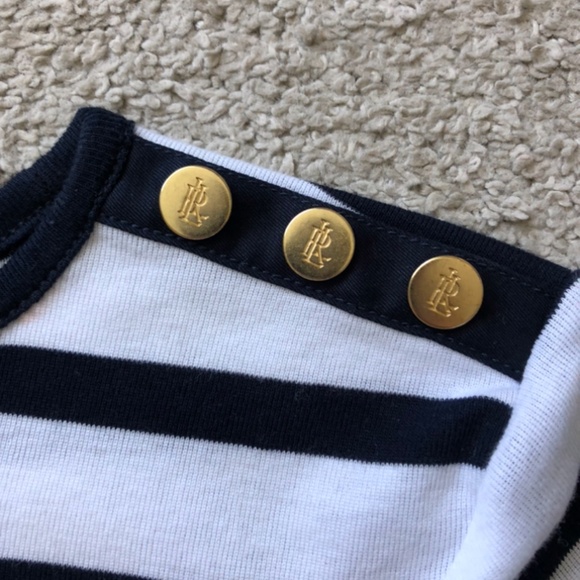 Ralph Lauren Long Sleeve T-shirt. - Picture 3 of 3